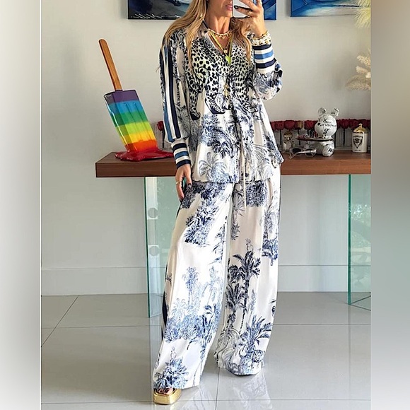 ONE BLUE SET LEFT! Animal Print Shirt and Pants Italian Set - Picture 9 of 11